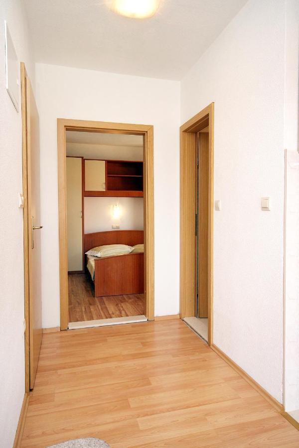 Apartments By The Sea Drvenik Donja Vala, Makarska - 6701 Buitenkant foto