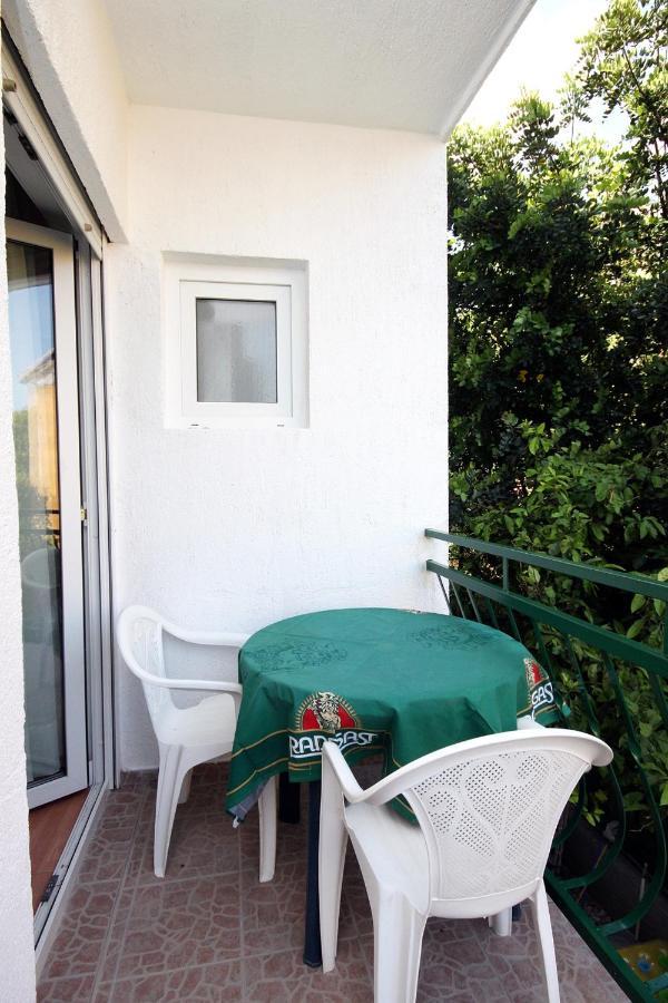 Apartments By The Sea Drvenik Donja Vala, Makarska - 6701 Buitenkant foto